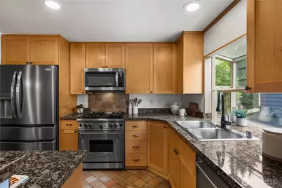 8201 172nd Avenue NE, Redmond, WA 98052 - Photo 8