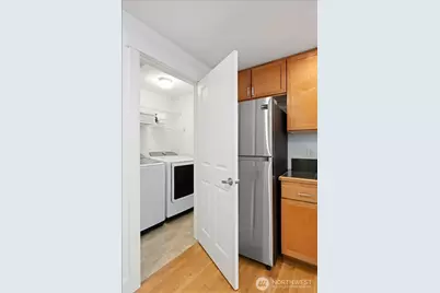 908 NW 85th Street, Seattle, WA 98117 - Photo 12