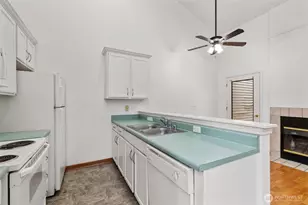 4719 NW Walgren Dr, Silverdale, WA 98383 - Photo 8