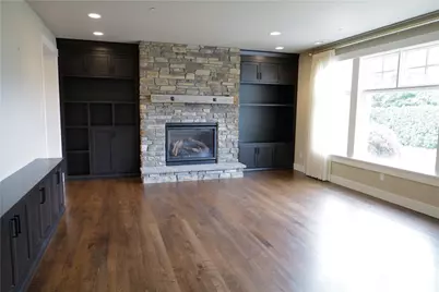 9723 NE 13th Street, Clyde Hill, WA 98004 - Photo 2