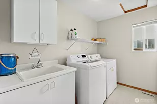 24104 231st Pl SE, Maple Valley, WA 98038 - Photo 18