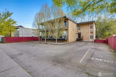4525 S Henderson Street #302, Seattle, WA 98118 - Photo 2