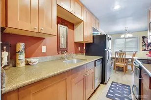 4525 S Henderson St, Seattle, WA 98118 - Photo 10