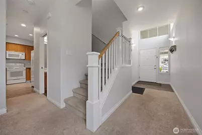 13000 Admiralty Way #J101, Everett, WA 98204 - Photo 2