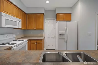 13000 Admiralty Way #J101, Everett, WA 98204 - Photo 16