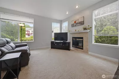 13000 Admiralty Way #J101, Everett, WA 98204 - Photo 8