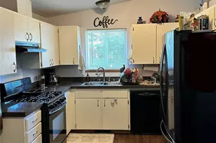1206 Crystal Ln, Burlington, WA 98233 - Photo 4