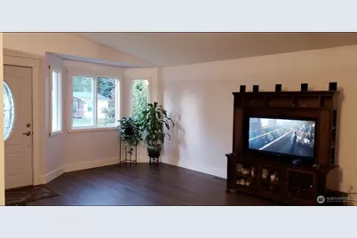 1206 Crystal Lane, Burlington, WA 98233 - Photo 2