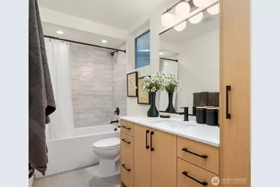 1457 22nd Avenue #A, Seattle, WA 98122 - Photo 10