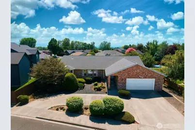 860 SE Sentry Drive, College Place, WA 99324 - Photo 1