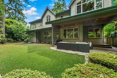 2112 104th Place SE, Bellevue, WA 98004 - Photo 38