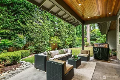 2112 104th Place SE, Bellevue, WA 98004 - Photo 34