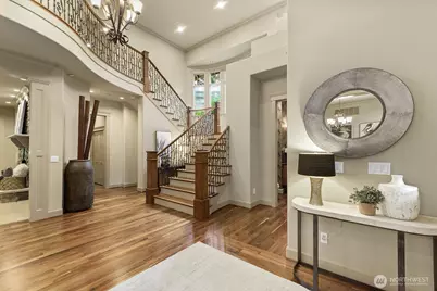 2112 104th Place SE, Bellevue, WA 98004 - Photo 4