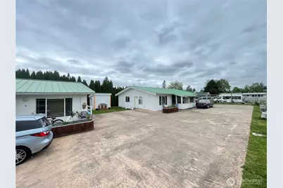 109 4th Avenue SE, Pacific, WA 98047 - Photo 2
