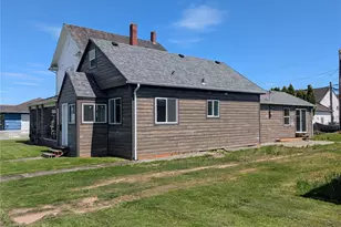 1009 W 1st St, Aberdeen, WA 98520 - Photo 2