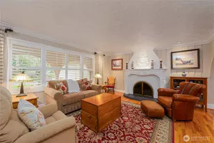 14615 205th Ave SE, Renton, WA 98059 - Photo 2