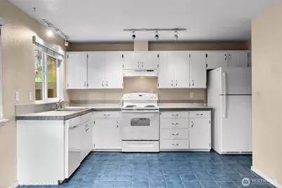 1122 39th Court SE, Tumwater, WA 98501 - Photo 14