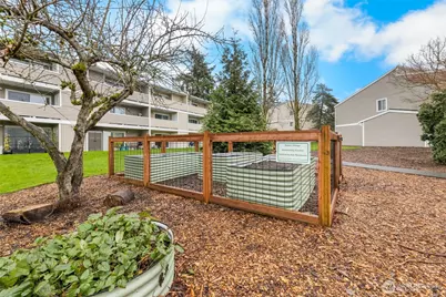 12510 NE 130th Way #B106, Kirkland, WA 98034 - Photo 20