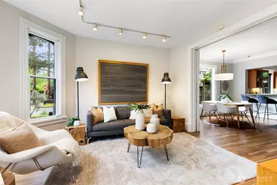 2202 E John Street, Seattle, WA 98112 - Photo 4