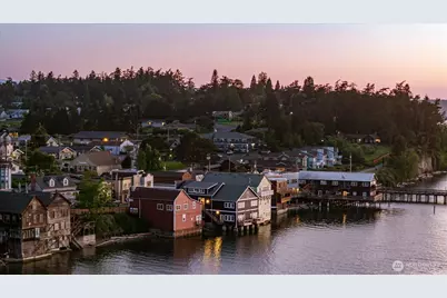 205 NE 9th Street, Coupeville, WA 98239 - Photo 2