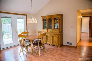 125 117th St E, Tacoma, WA 98445 - Photo 8
