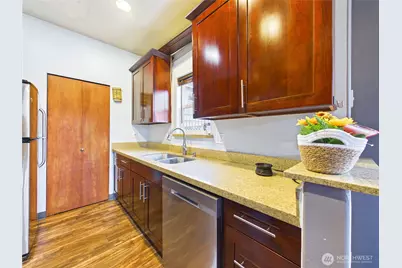1108 S 207th Street, SeaTac, WA 98198 - Photo 6
