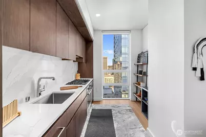 121 Stewart Street #2402, Seattle, WA 98101 - Photo 8