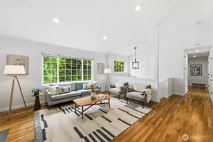 4035 NE 110th St, Seattle, WA 98125 - Photo 2