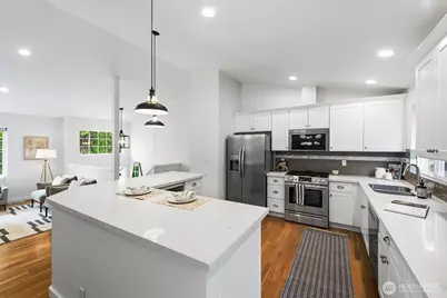 4035 NE 110th Street, Seattle, WA 98125 - Photo 6