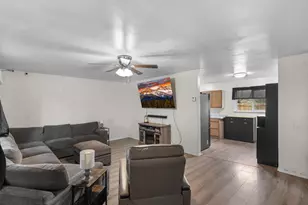 1922 S Wall St, Mount Vernon, WA 98273 - Photo 8