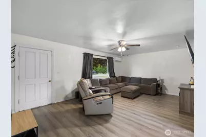 1922 S Wall Street, Mount Vernon, WA 98273 - Photo 8