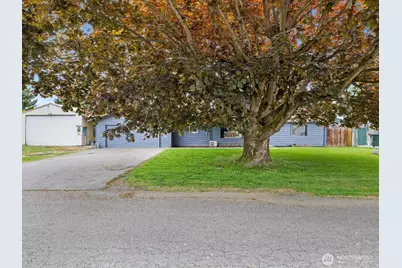1922 S Wall Street, Mount Vernon, WA 98273 - Photo 2