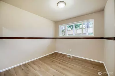 58 157th Avenue SE, Bellevue, WA 98008 - Photo 14