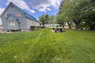 1 Orchardvale St, Zillah, WA 98953 - Photo 6