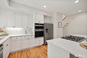 6712 127th Pl SE, Bellevue, WA 98006 - Photo 20