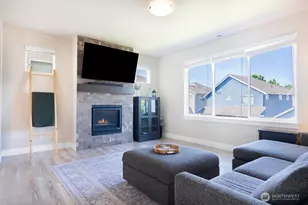111 210th St SW, Lynnwood, WA 98036 - Photo 4