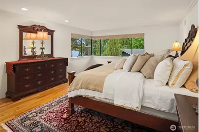 18520 NE 19th Place, Bellevue, WA 98008 - Photo 24