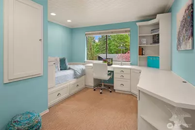 18520 NE 19th Place, Bellevue, WA 98008 - Photo 32