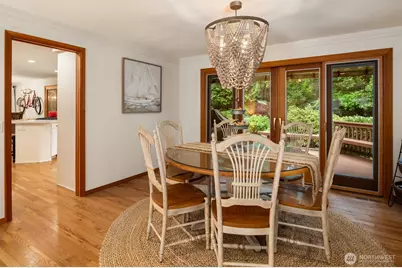 18520 NE 19th Place, Bellevue, WA 98008 - Photo 10