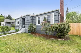 9417 44th Pl NE, Seattle, WA 98115 - Photo 2
