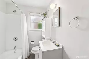 9417 44th Pl NE, Seattle, WA 98115 - Photo 18
