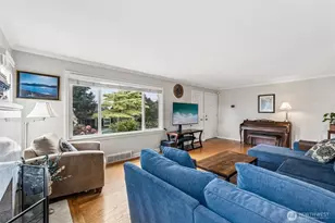9417 44th Pl NE, Seattle, WA 98115 - Photo 6