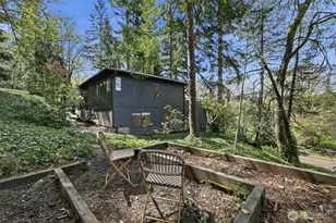 14317 SE 49th St, Bellevue, WA 98006 - Photo 38