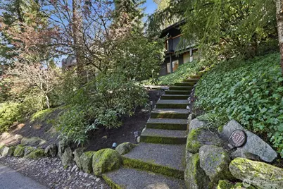14317 SE 49th Street, Bellevue, WA 98006 - Photo 6