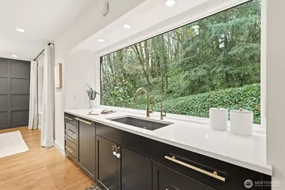 14317 SE 49th Street, Bellevue, WA 98006 - Photo 16