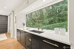 14317 SE 49th St, Bellevue, WA 98006 - Photo 16