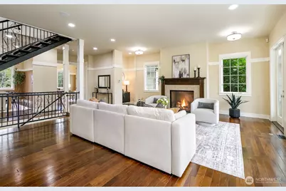 5726 Kirkwood Place N, Seattle, WA 98103 - Photo 8