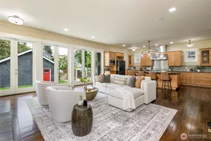 5726 Kirkwood Pl N, Seattle, WA 98103 - Photo 10