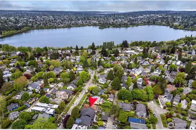 5726 Kirkwood Place N, Seattle, WA 98103 - Photo 34