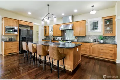 5726 Kirkwood Place N, Seattle, WA 98103 - Photo 6